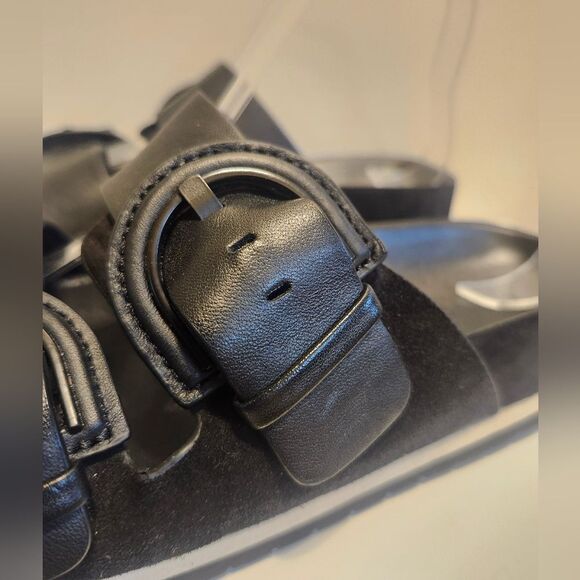 Vince. "Glyn" Black Leather/Suede Double Buckle Slide Sandals Sz.7 Ret. $250 - Picture 5 of 10